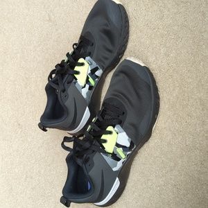 Nike trainer shoes sz 11 US